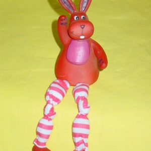 Poly Hase mit Stoffbeinen pink/weiss, 20 cm