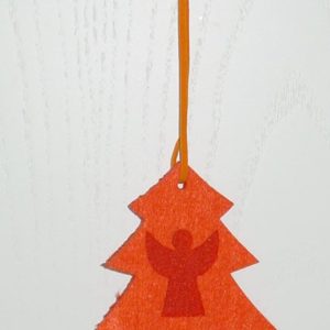 Engel auf Tanne orange, 8 cm