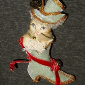 Katze in Stiefel hellgrn (13 x 8 cm)