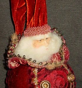 Santa auf Kugel (11 x 16 cm)