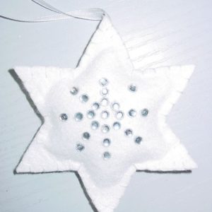 Stern mit Strasssteinen, 9 cm